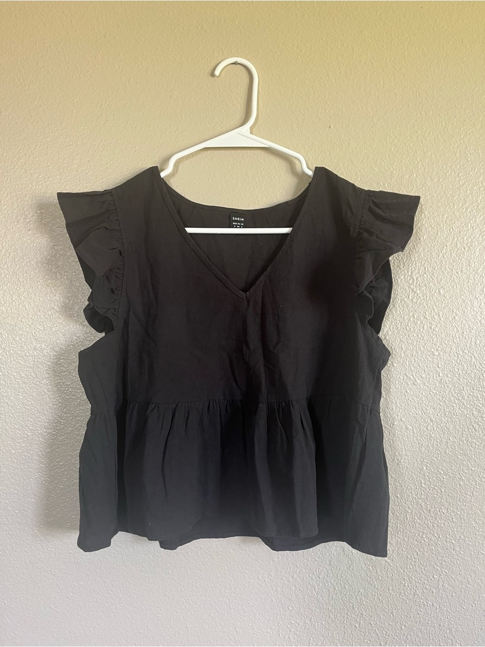SHEIN Black V-Neck Ruffle Sleeve Peplum Blouse